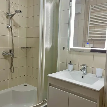 Ivki's マカルスカ